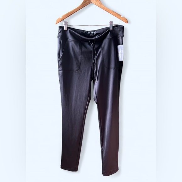 Joe Fresh Pants - NWT Joe Fresh Women’s Black Tie Front Pants Flare Activewear Outdoor Large